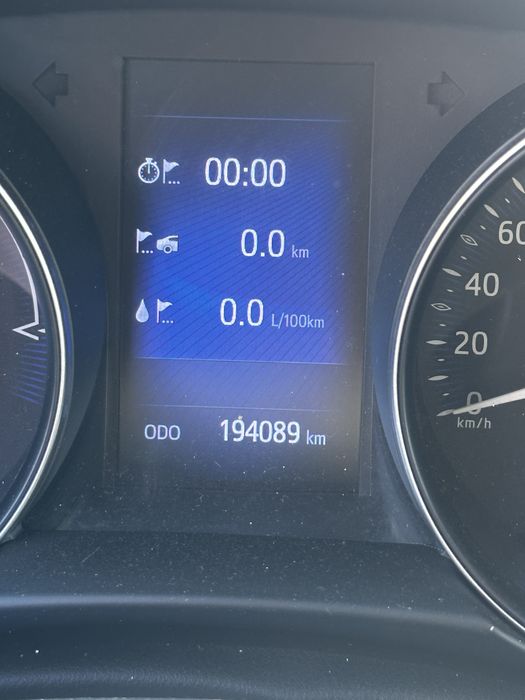 Toyota C-HR HYBRID AVARIAT!