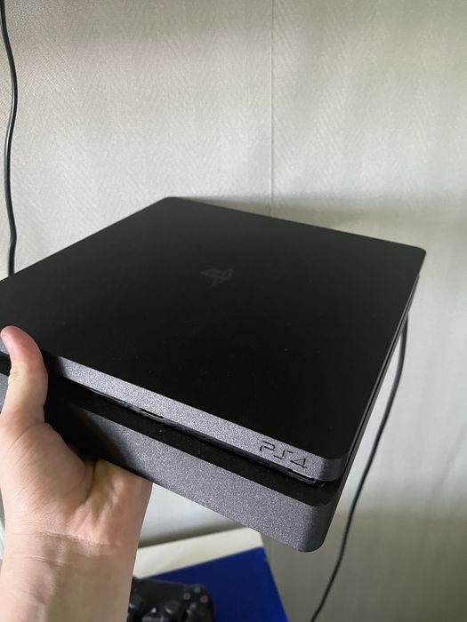 Ps4 slim 500gb в хорошем состоянии