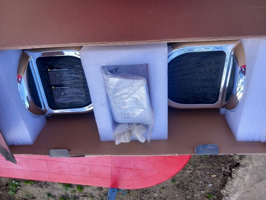 Vând hoverboard aproape nou