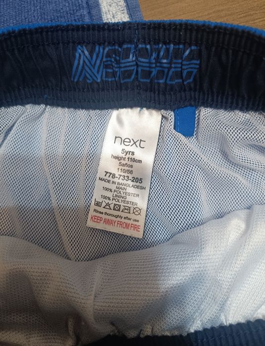 Хавлиено пончо Zara Avengers панталонки за плуване Next