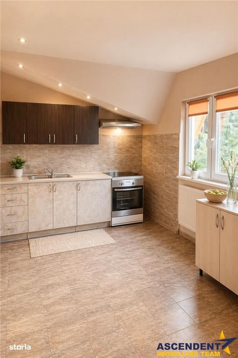 Casa potential:activitati comerciale, birouri, locuire multifamiliala,