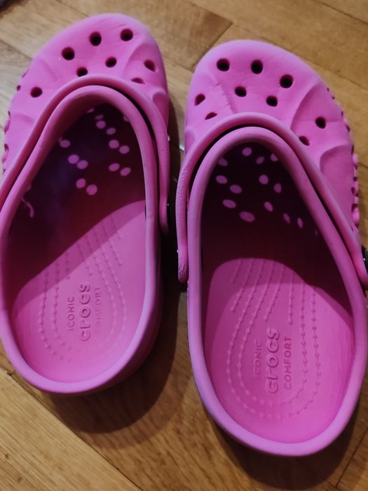 Șlapi de casa croos