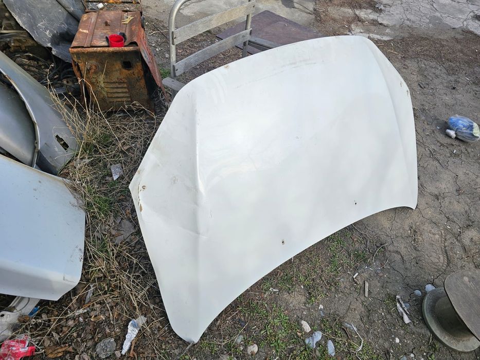 Капот лады гранта