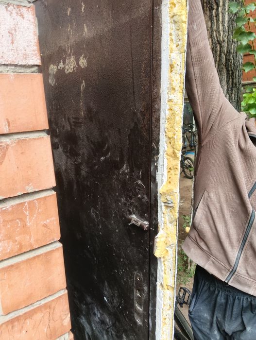 Темір сыртқы есік сатылады