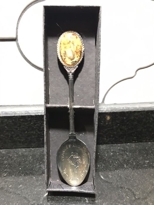 Английска посребрена лъжичка 1981