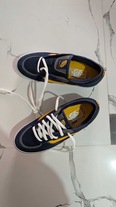 Продаю Кеды Vans