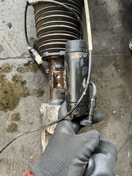 Амортисьори бмв 7 г11/12 на въздух ( amortisiori bmw g11/12 2016g. )