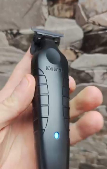 Trimmer Kemei 2299 profesional 0 mm nou sigilat, cel mai bun preț!