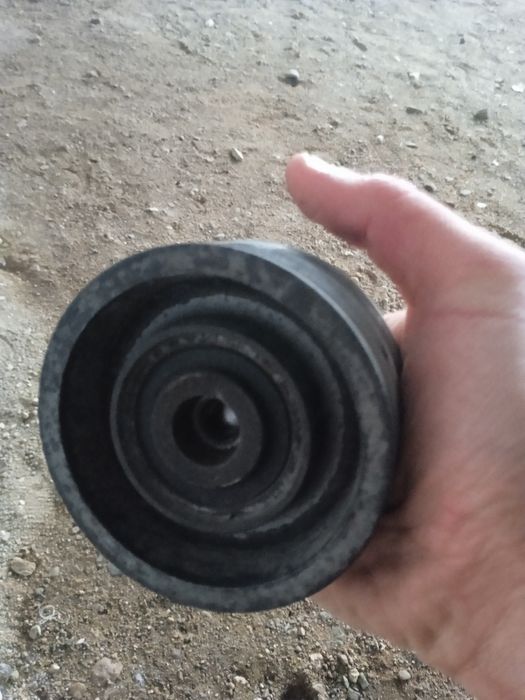 Ролик натяжной Вольво