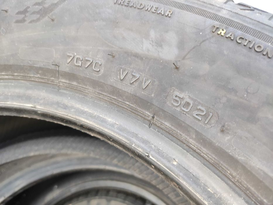 2бр Летни гуми 235 55 18 - Bridgestone -