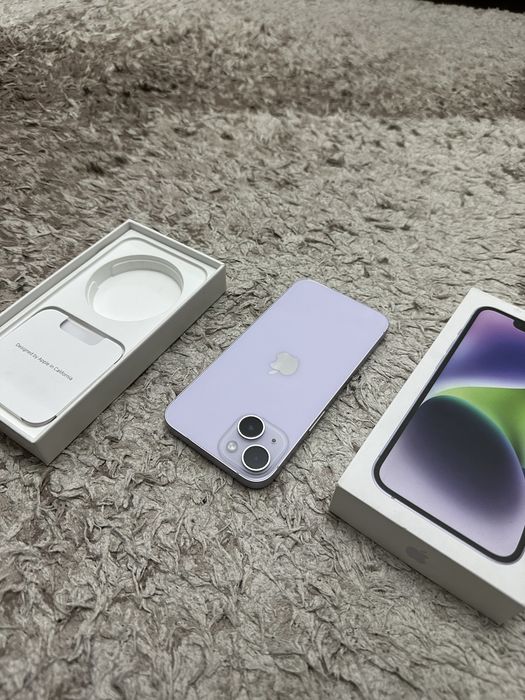 Продаю iPhone 14 в отличном состояние без ремонта