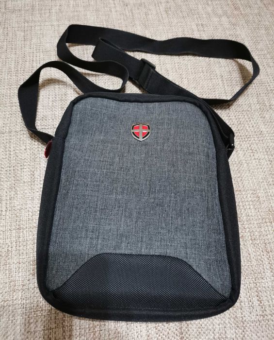 Geanta de umăr nouă Ellehammer