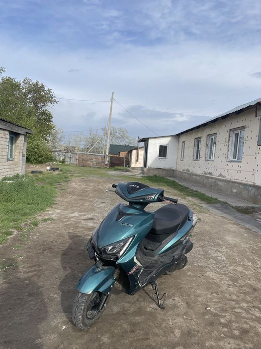 Продам скутер м10
