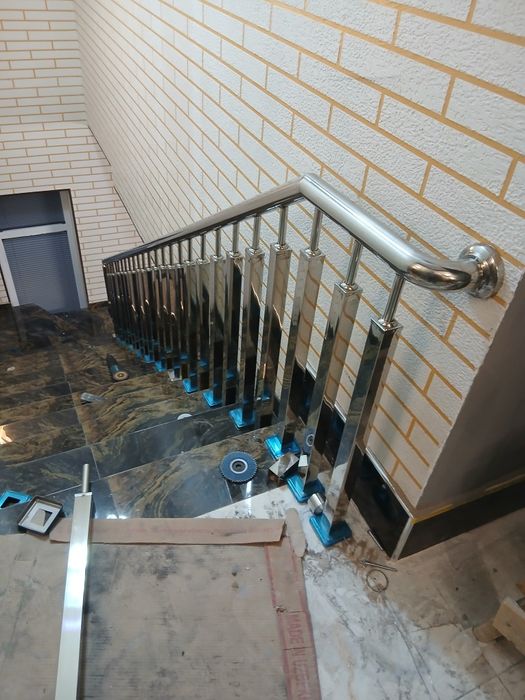 Перила хизмати бизда мавжуд