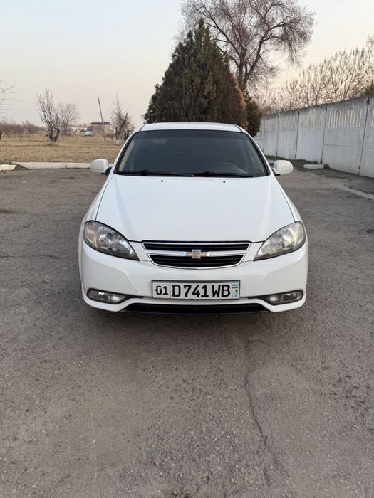 Chevrolet Lacetti / Gentra 2013