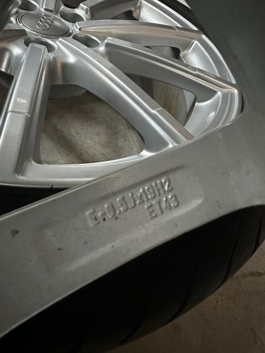 Джанти със гуми Audi A6 C7 255/40/19