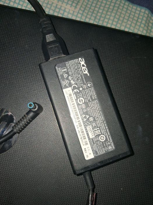 Notbook HP zapchastga sotladi