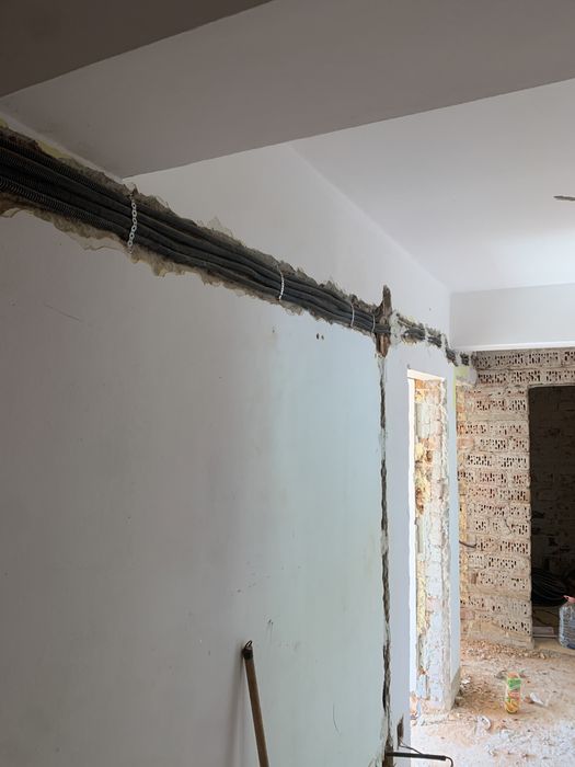 Electrician calificat.citiți descrierea pentru mai multe detalii!!!