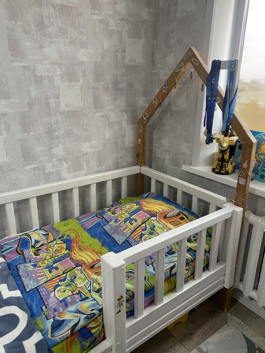 Продам детскую кровать
