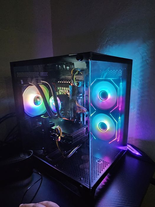 Продам игровой мощный компьютер
Видеокарта:
