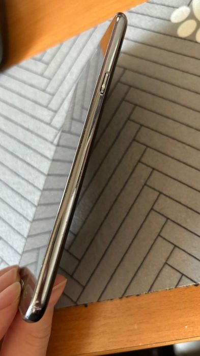 Продам Самсунг j7 2015 года выпуска