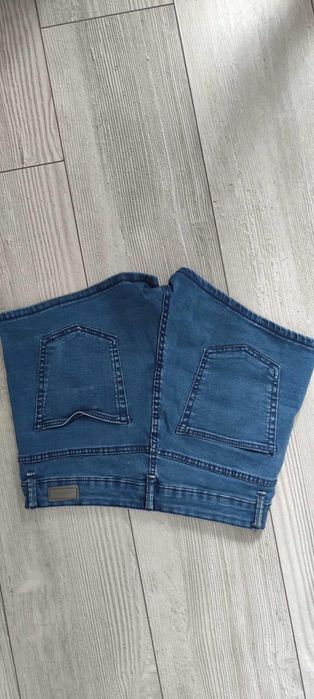 Blugi scurti primark 38 si bershka 36
