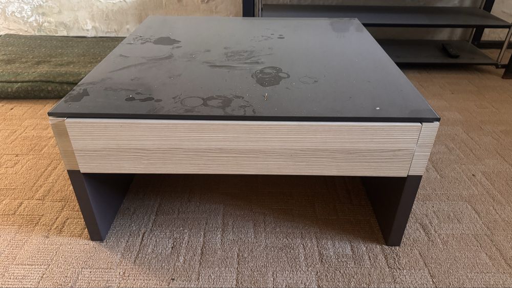 Журнальный столик