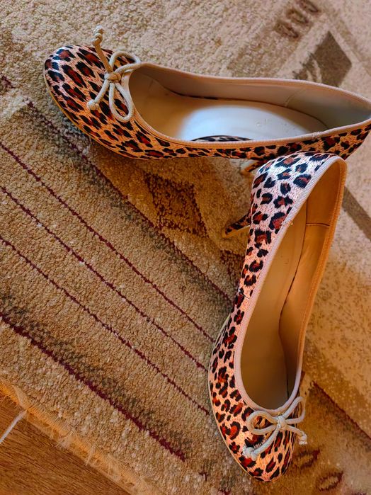 Pantofi dama de vanzare