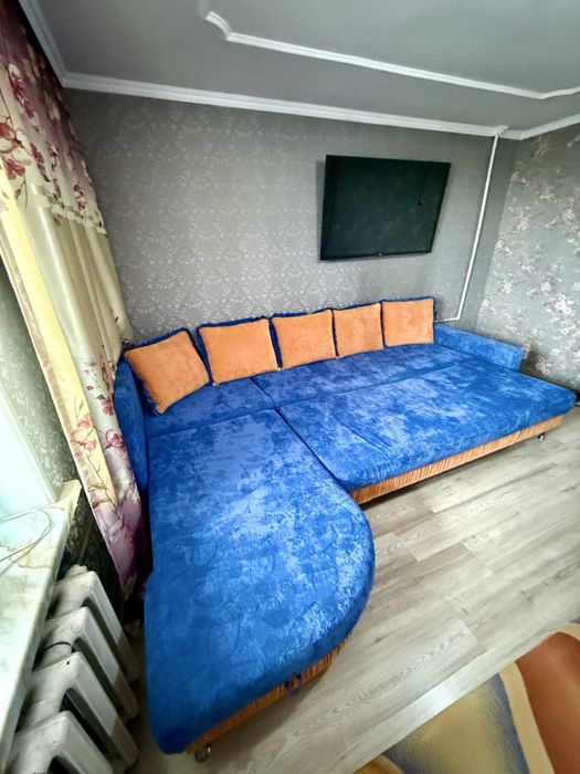 Продам угловой диван-трансформер