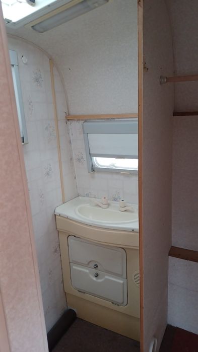 Rulotă pentru punct fix