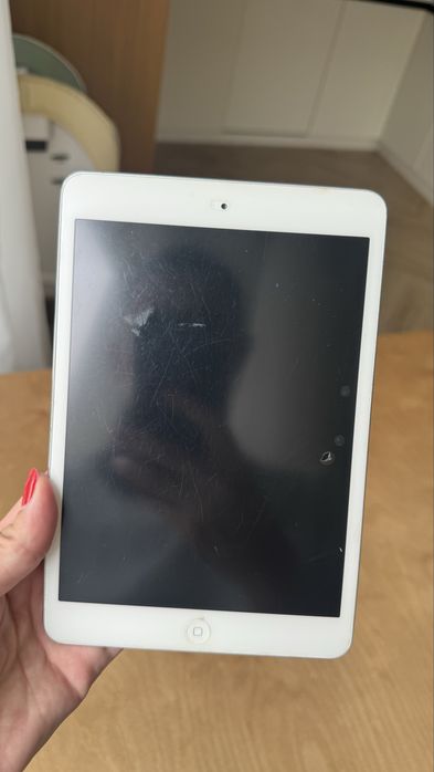 Apple ipad mini серебристый