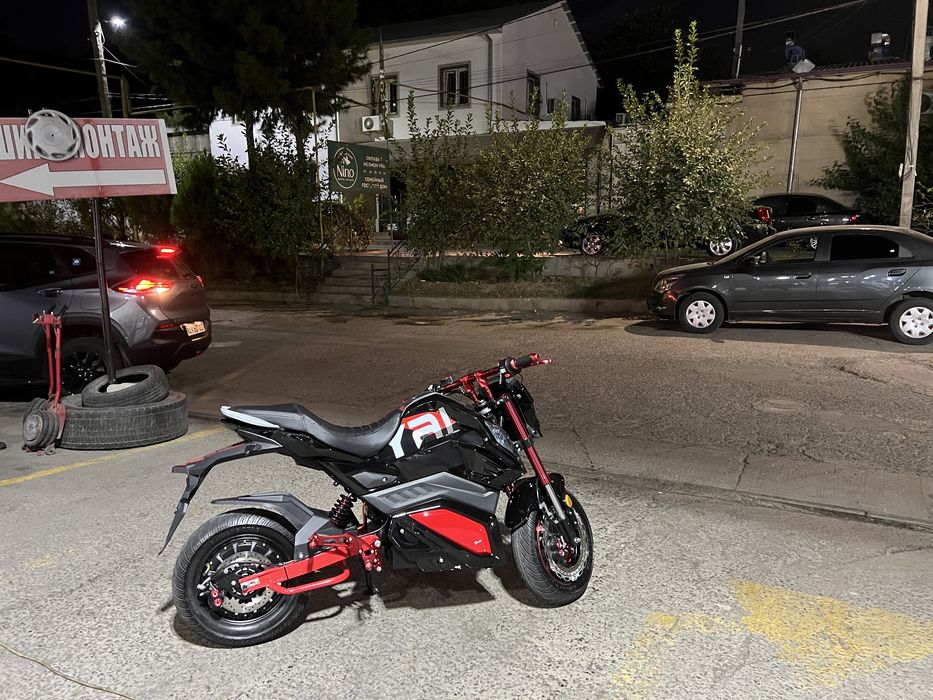 электро мотоцикл Z6 street