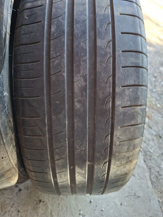 Продам шины 235/50/18 тристан