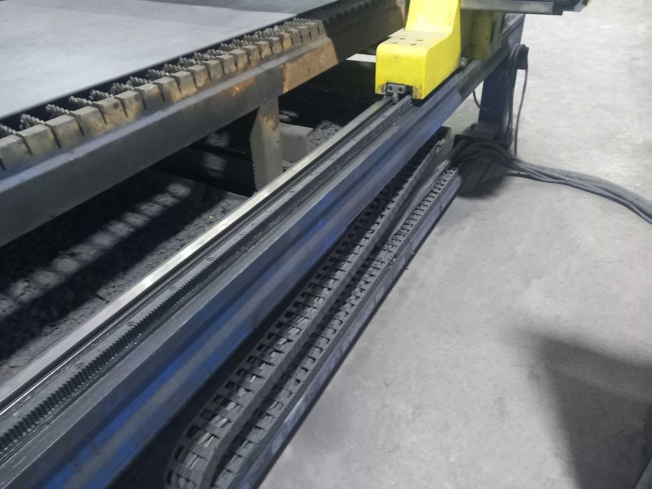 Портална CNC плазмена машина за рязане