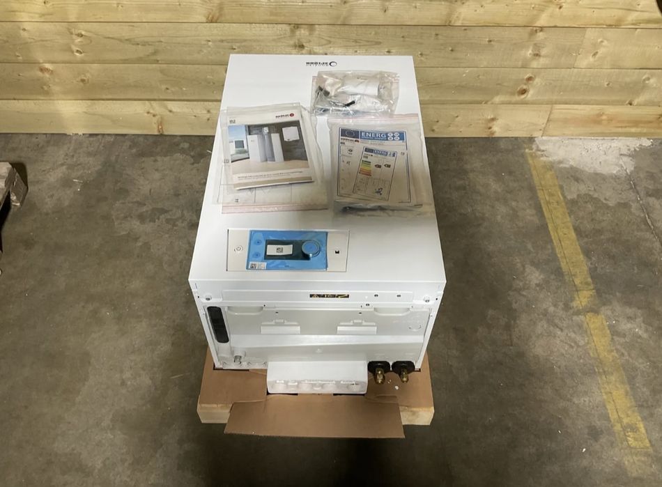 Нова термопомпа Brötje BLW Split 8 kW – пълен комплект (вътрешно + външно тял