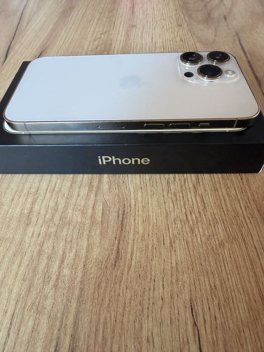 Телефон Iphone 13 pro