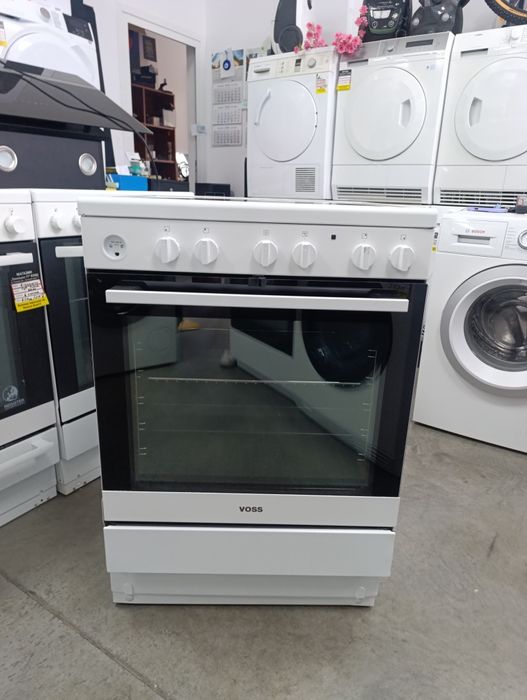 ГОТВАРСКА Печка с керамичен плот Electrolux VOSS