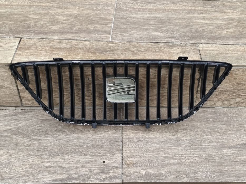Grila centrala Seat Exeo 3R0853654
