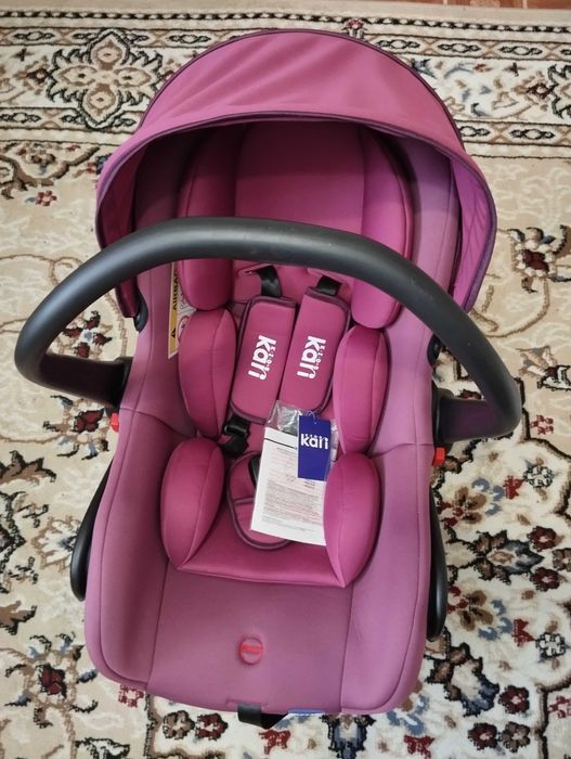 Продам автокресло новая