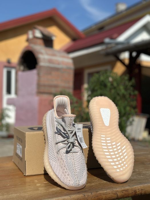 Yeezy 350 V2 Synth