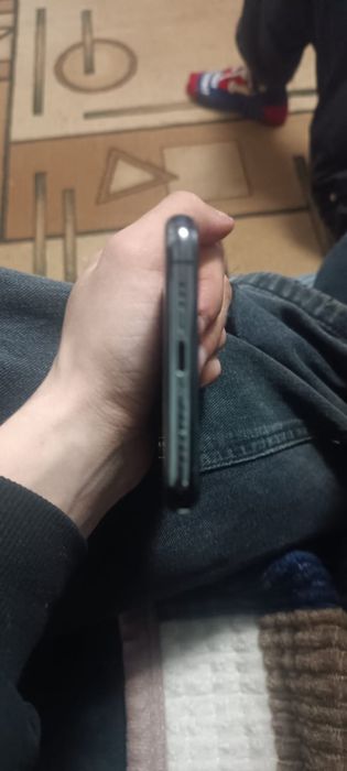 Обменяю айфон хс