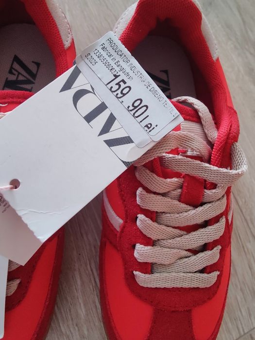 Adidași Zara noi din piele naturala mărimea 32 și 34