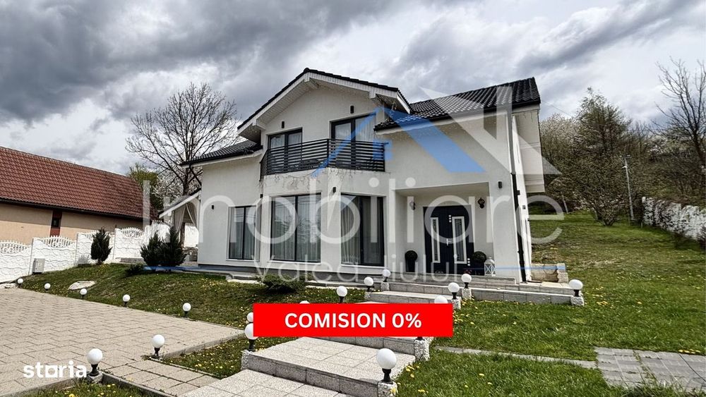 Casa / Pensiune exclusivista - Petrila (Bratianu) | 4 camere cu baie