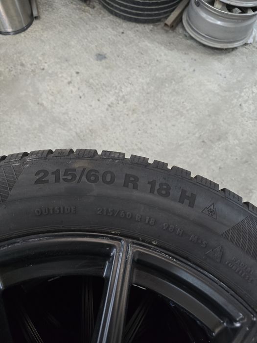 2 Броя 215/60/18 Continental 7mm RunFlat