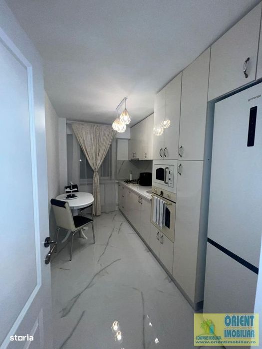 Tomis Nord, Ciresica, de vanzare 2 camere, gaze, mobilat, renovat