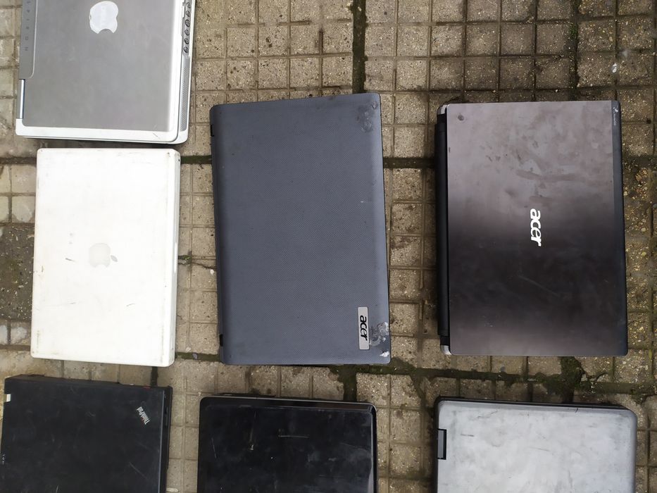 Лот лаптопи 10 броя