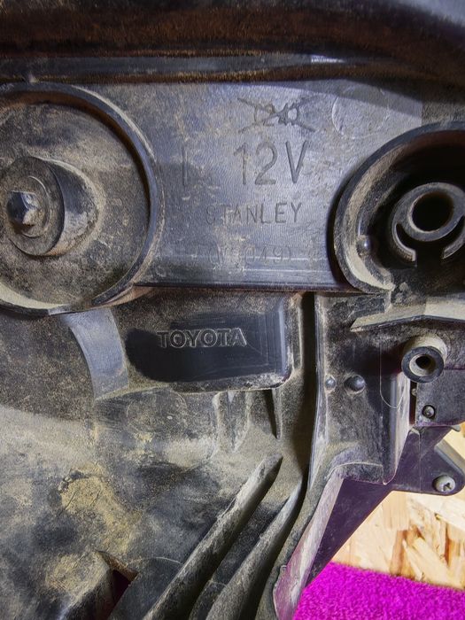 Фара Toyota Rav4 А4 рестайлинг левая