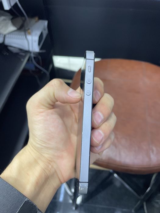 Apple iPhone 5 s