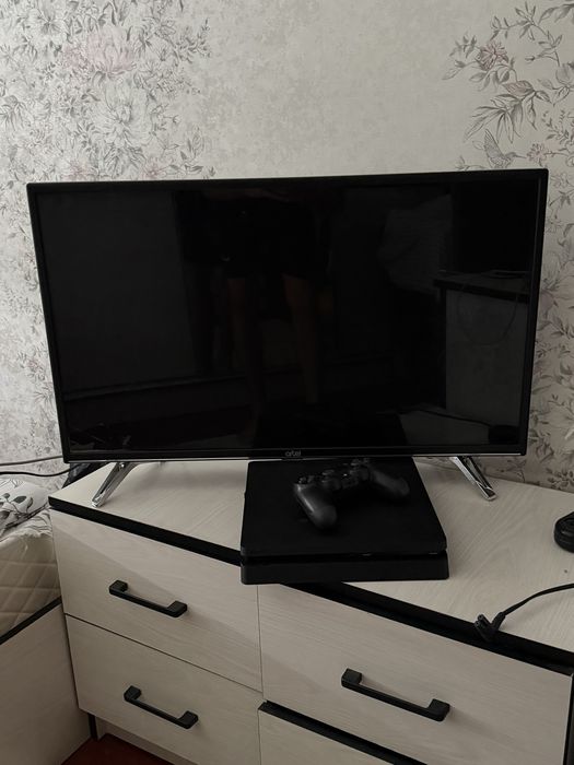 Playstation 4 500Gb , Artel 32 tv 2в1