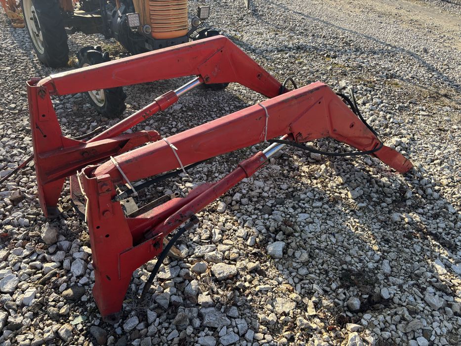 Incarcator tractor 445 -650